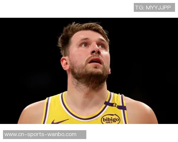 东契奇表现起伏不定25投仅7中仍砍下29分但失误频繁影响球队表现