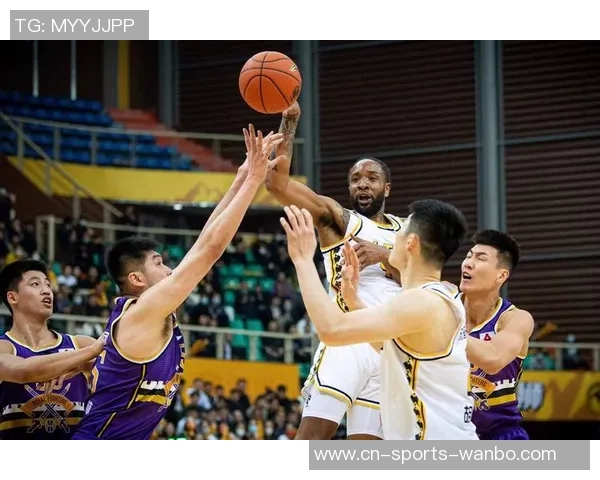 CBA常规赛第15轮最佳阵容揭晓洛夫顿赵嘉义等球员表现出色引发关注