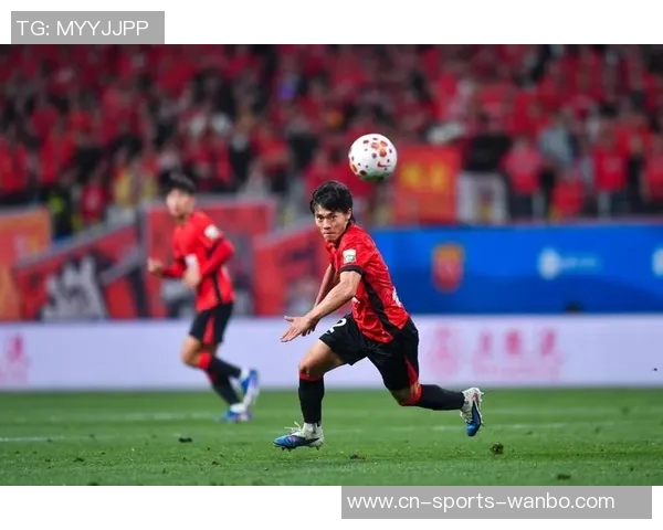 前蓉城教练认为中国足球潜力巨大关键在于找到合适的训练方法与策略